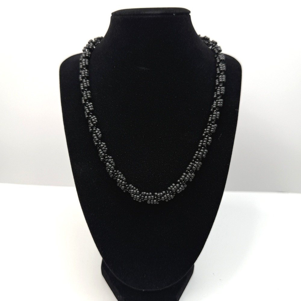 Twisted Rope Cluster Necklace Black Glass Seed Bead Fashion Jewelry 10 in L